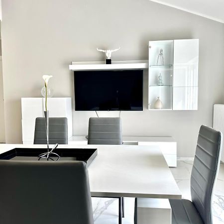Donnino Apartments 피덴차 외부 사진